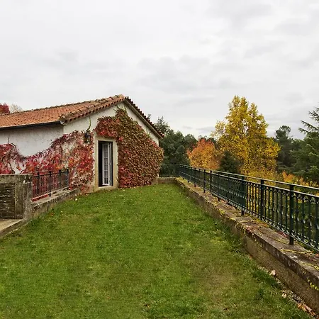 منزل ريفي Quinta De Mouraes Casa Dos Rododendros Lever