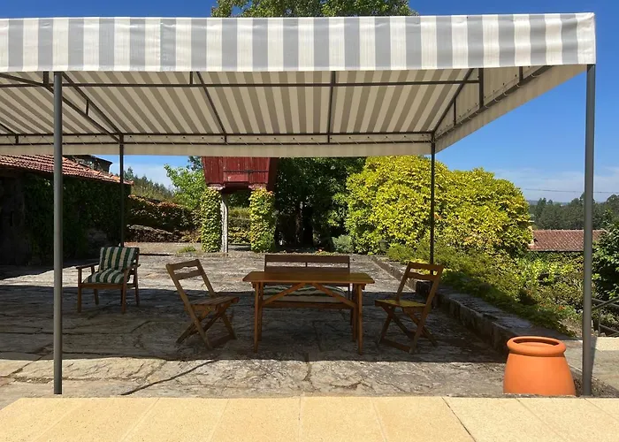 Quinta De Mouraes Casa Dos Rododendros Séjour à la campagne